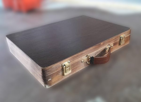 جعبه نقاشی قفل طلایی